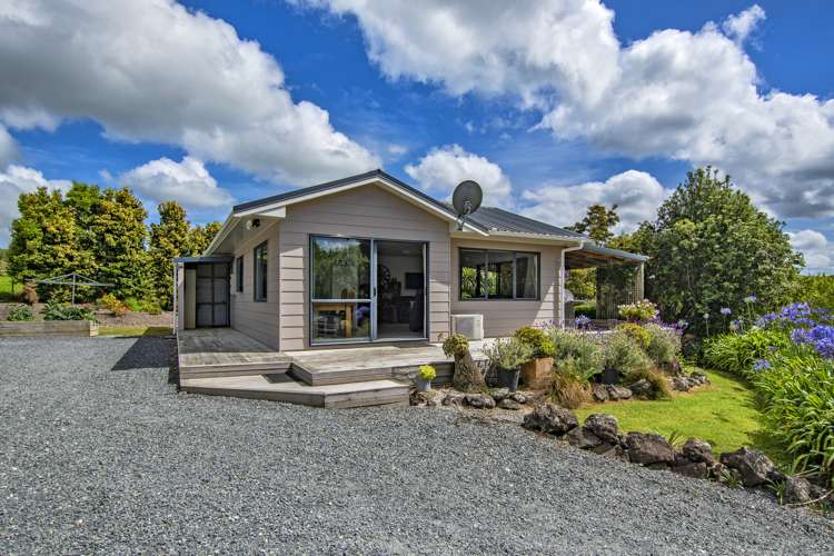 27 Petley Road Paparoa_7