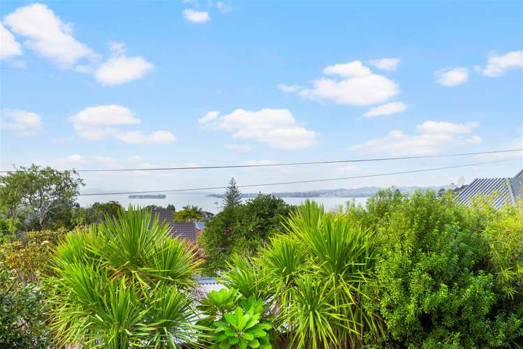 53 Uxbridge Road Mellons Bay_6