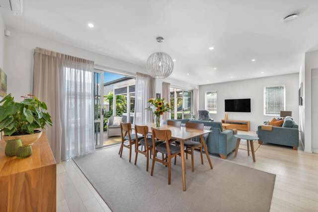 24 Lydiard Place Beachlands_2