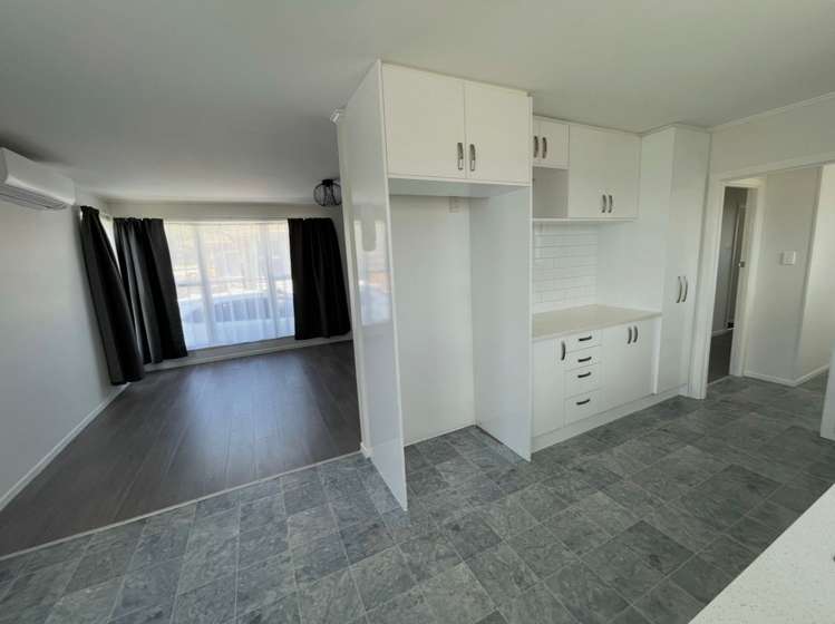 2 Maybelle Place Kelston_4