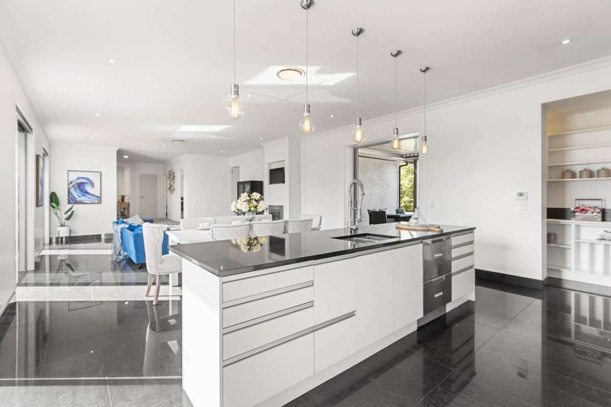 660 Glenbrook Road_1