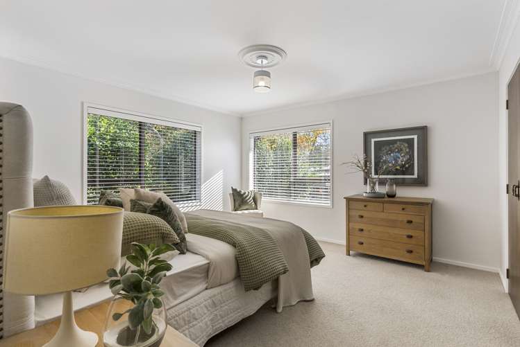 2/102 Rathgar Road Henderson_12