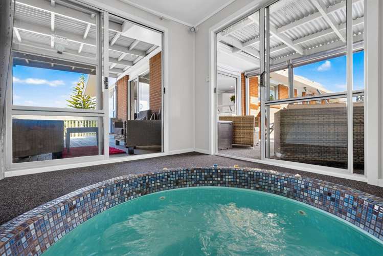 92 Rosario Crescent Red Beach_24