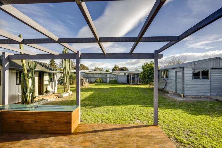 6 Burton Crescent Flaxmere_12