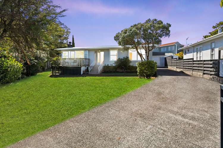 30 Sunray Avenue Titirangi_1