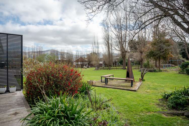 8 Takamatua Bay Road Takamatua_25