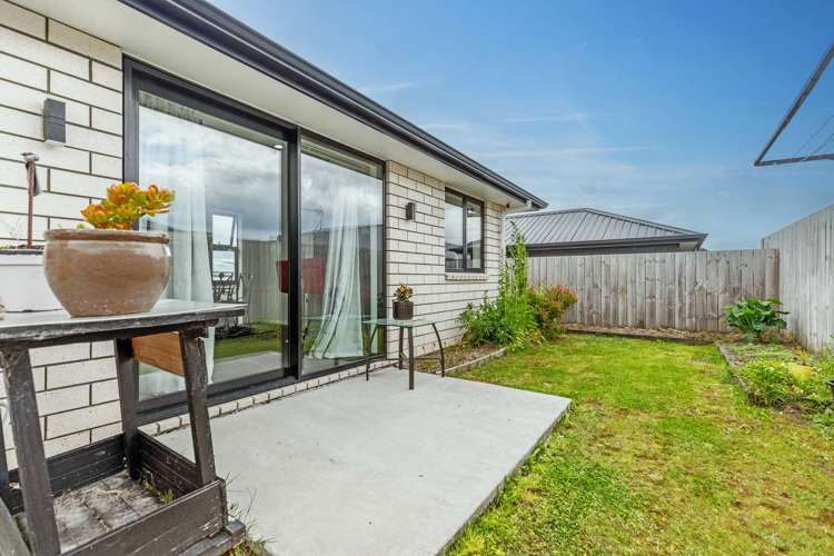 30 Inuwai Street Glenview_23