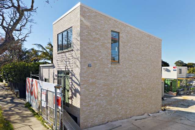 Onehunga Parkside New 3-Bed Home