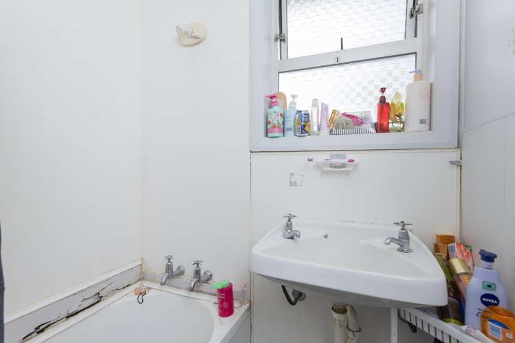 171 Tyndall Road Outer Kaiti_14