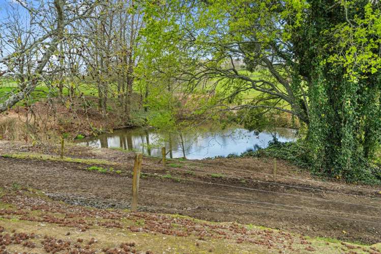 520 Lake Road Horsham Downs_27