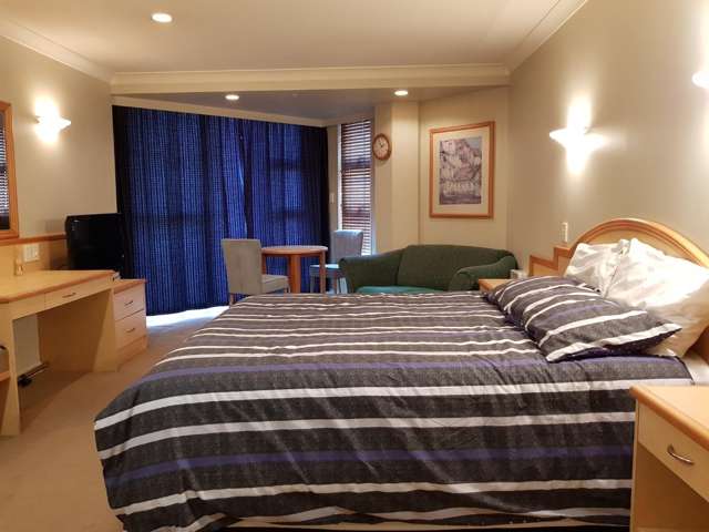 517/100 Greys Ave City Centre_3