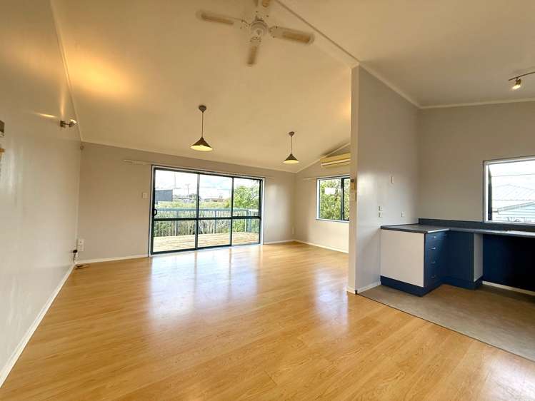 26 Manukau Road Raglan_6