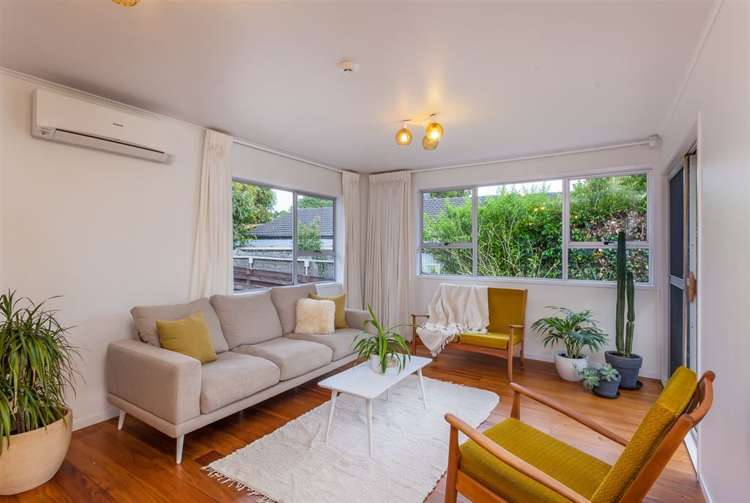 15 The Grove Titirangi_2