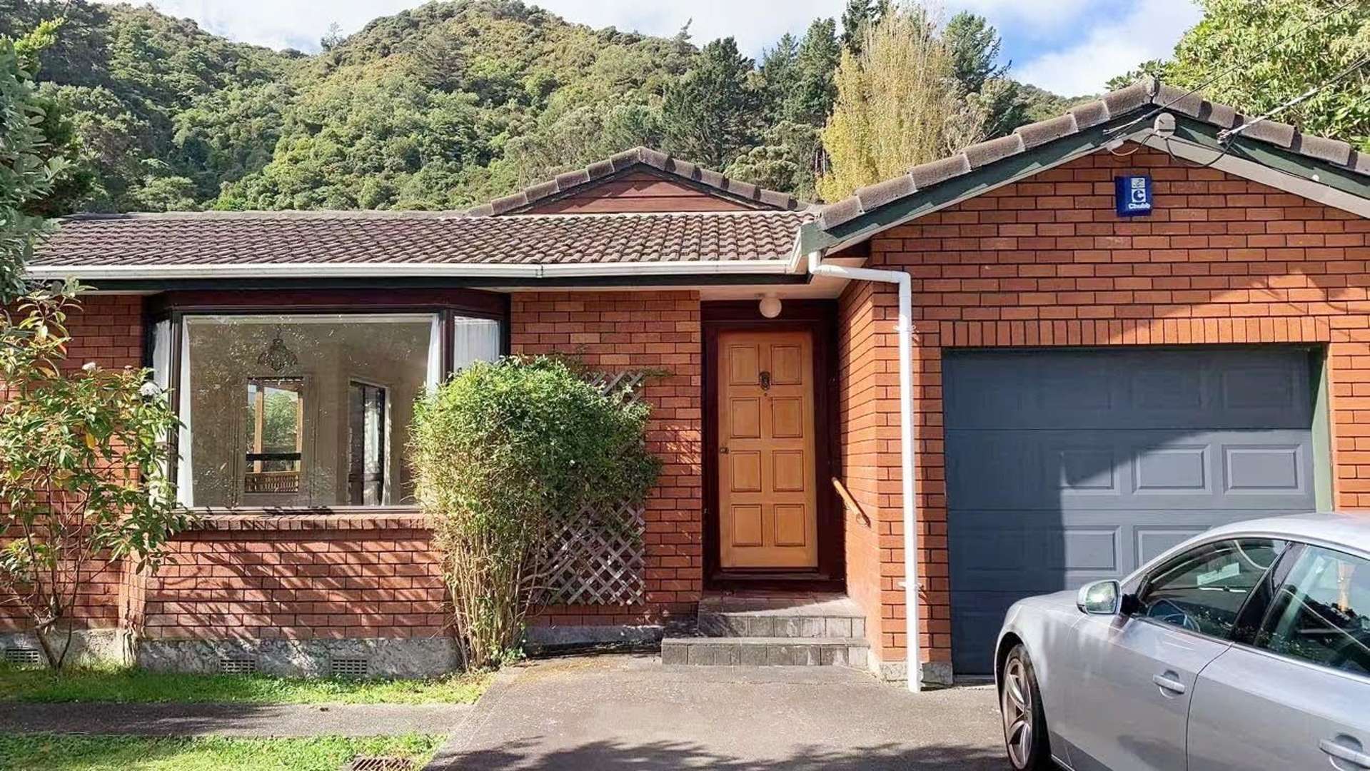 4A Woodvale Grove Fairfield Lower Hutt City Houses for Rent One
