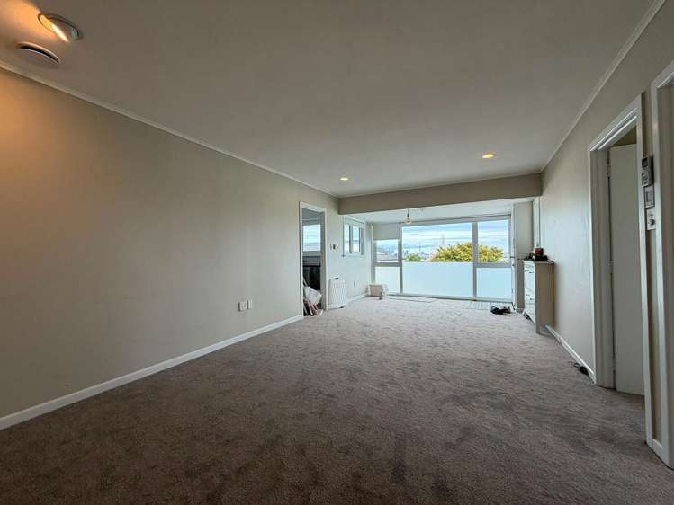 4/7 Lydia Avenue Northcote_4