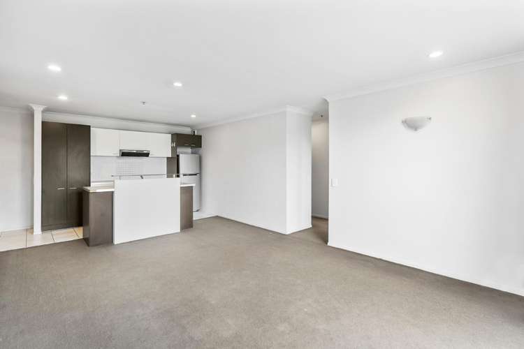 2J/160 Symonds Street Eden Terrace_6