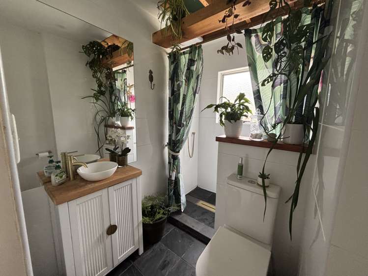 8 Grants Avenue Russell_19