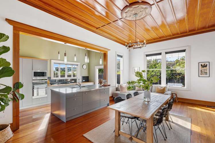 6 Thompson Road Bluff Hill_1