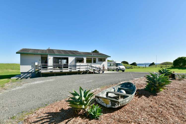 3356 Kaipara Coast Highway Glorit_28