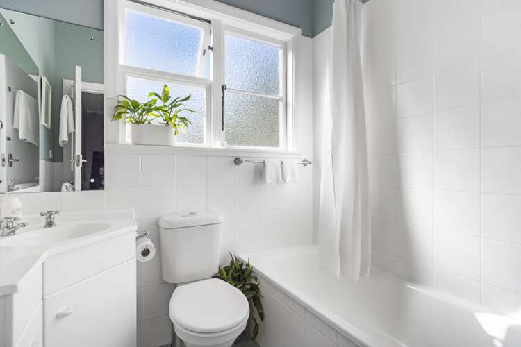 20 Godden Crescent Orakei_12