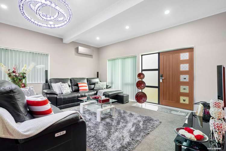 2/12 Sikkim Crescent Clover Park_6