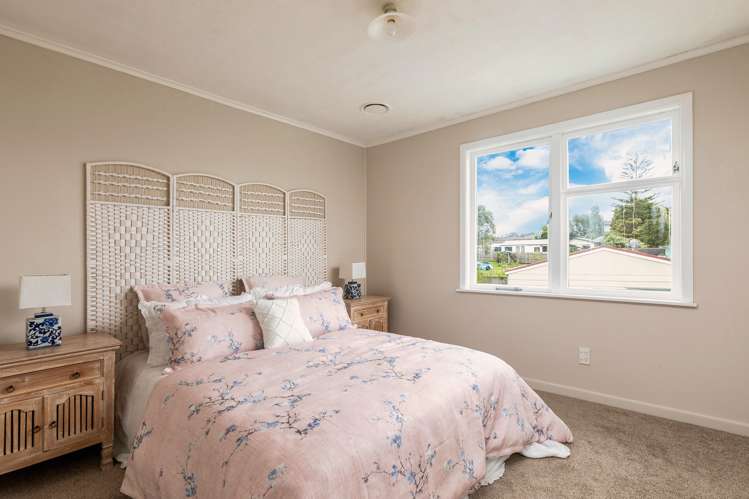 12 Kelkirk Street Kelston_15