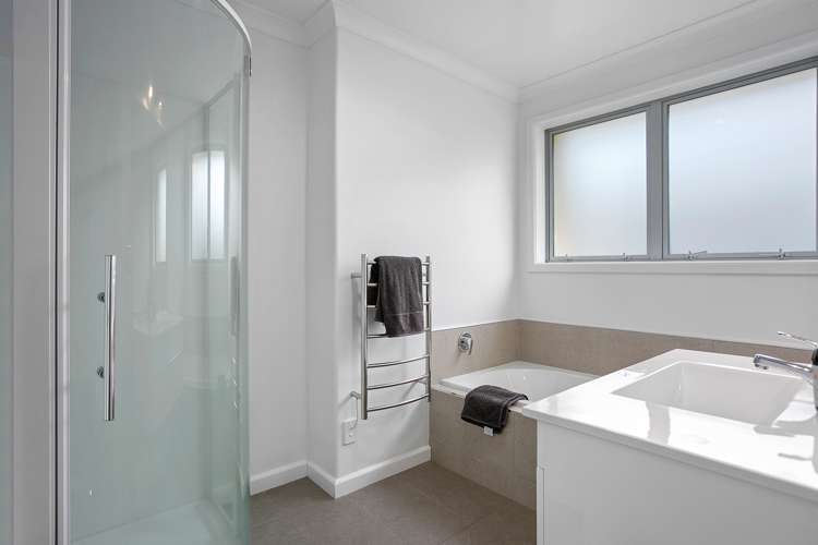 34 Ihimaera Terrace Leamington_15