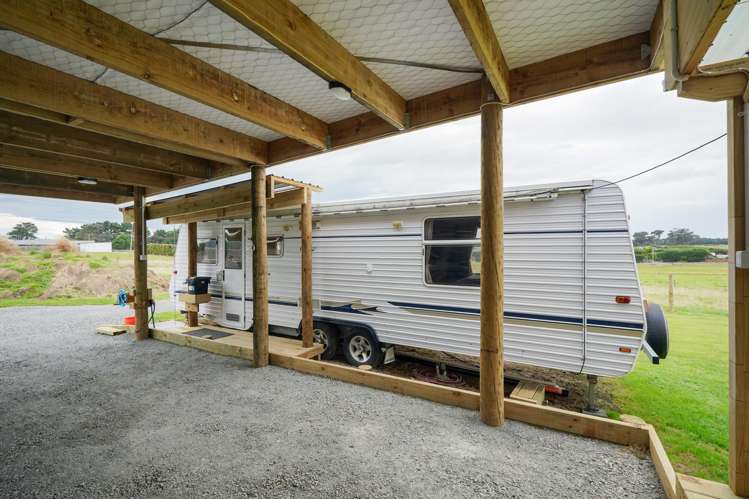 499 Avon Road Tisbury_12