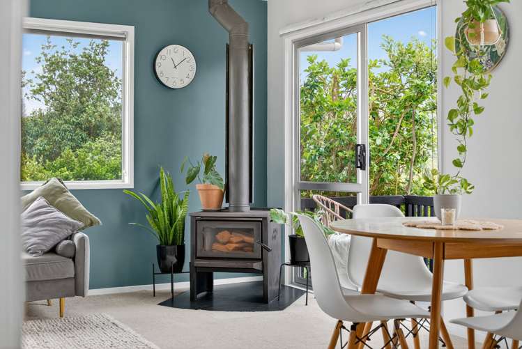 2/155 Verbena Road Birkdale_3