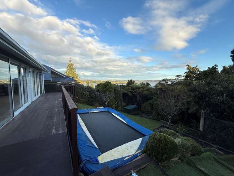 1 Hoskins Avenue Hillsborough_14