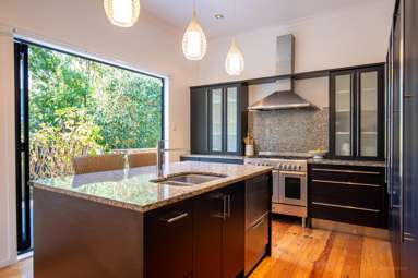 10 Thames Street_1