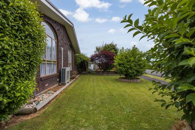 3-4 Beds + Sleepout + Mechanics Pit