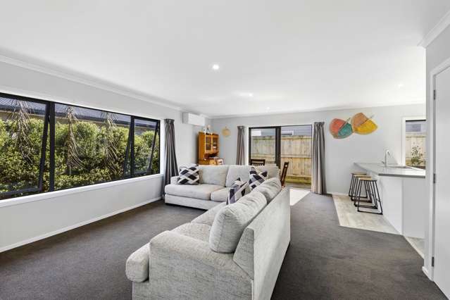 18 Grovedale Square Wainuiomata_1