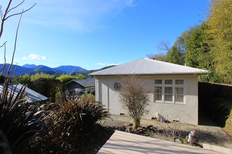 21 Main Road Havelock_23