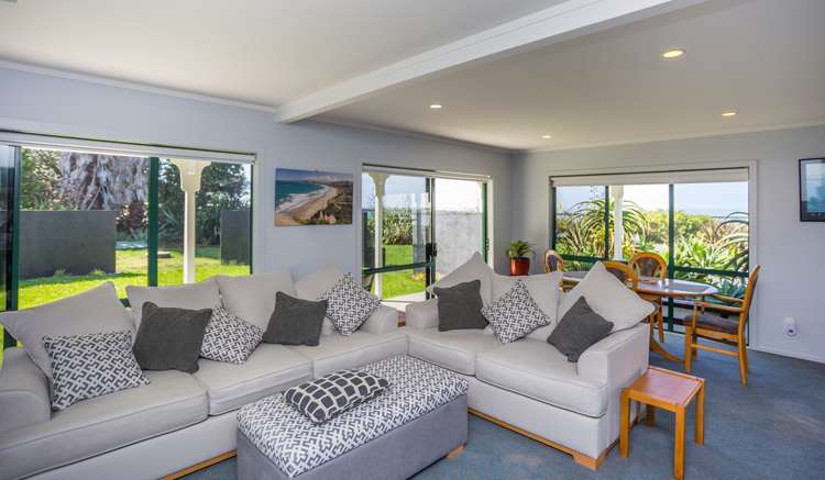 15 Sirrah Street Okitu_5