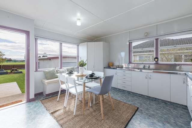 200 Main Road Waikouaiti_1