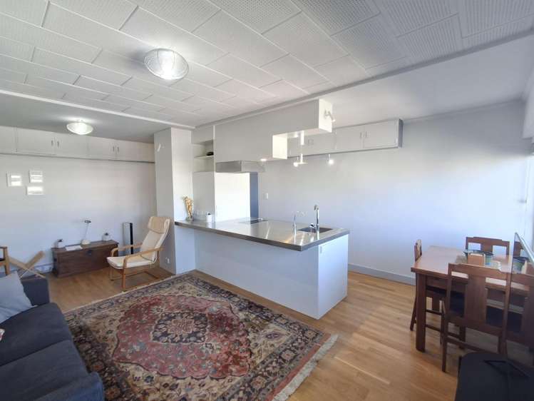 10/125 Grant Road 1357_1
