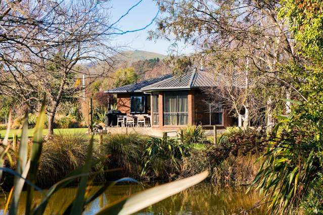 Lifestyle property in town!