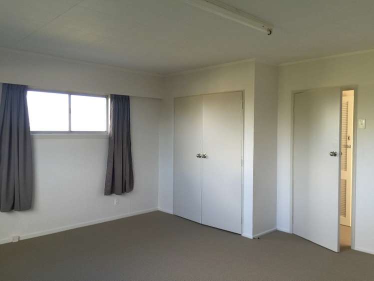 64 Commissariat Road Mount Wellington_5