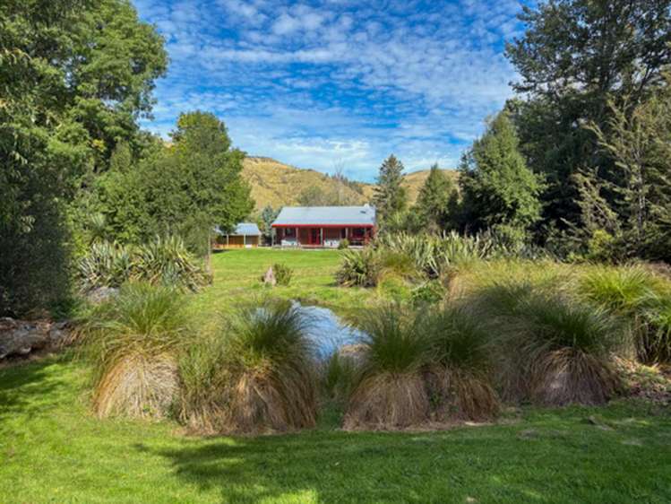 2034 Fairlie Tekapo Road Burkes Pass_24