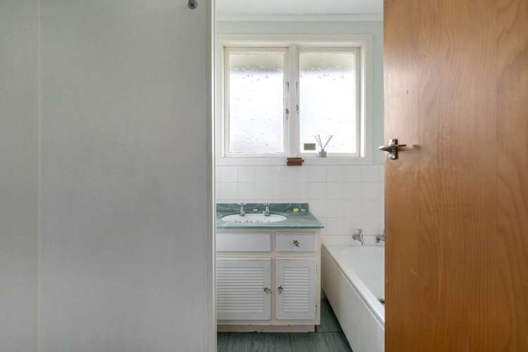 221 West Parkdale Street Tokoroa_12