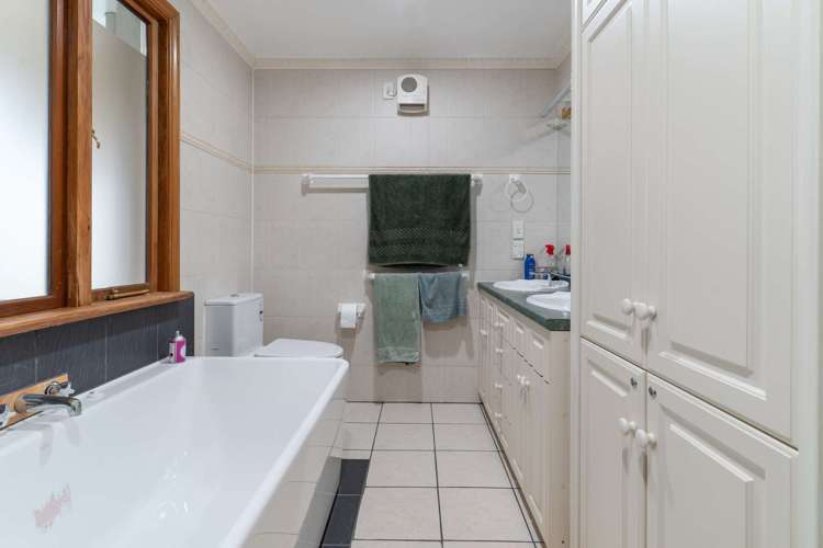 2057 Tahakopa Valley Road Catlins Surrounds_10