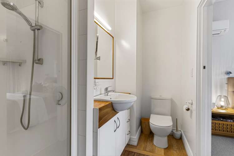 97 Alberton Avenue Mount Albert_18