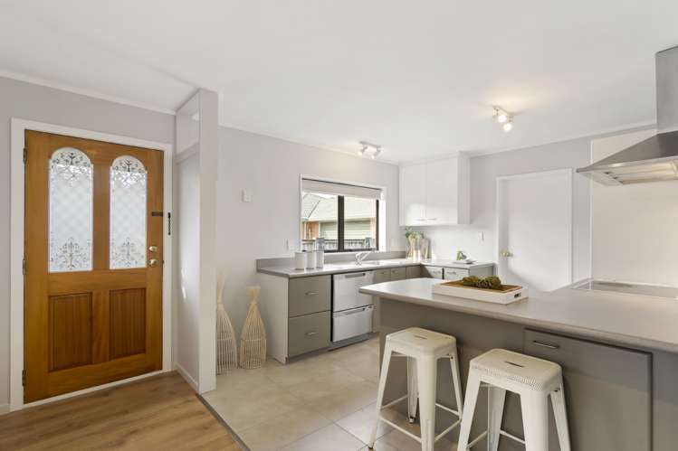 2/133 Pah Road Royal Oak_7