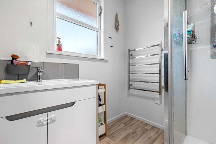 107 Bellevue Road Brookfield_9