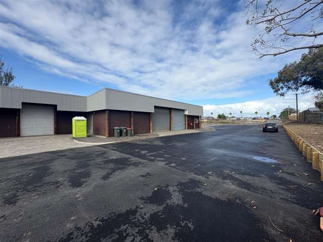 Savills |  Sealed Yard with Workshop