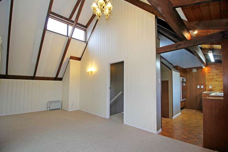 2/20 Lomond Street Takapuna_3