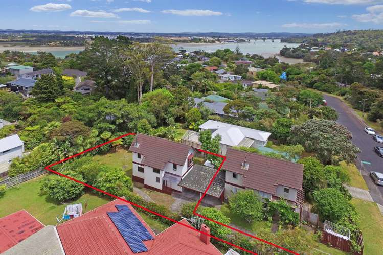 2/78 Aeroview Drive Beach Haven_3