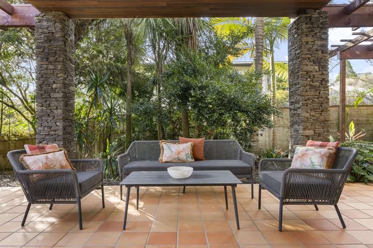 11 Churchouse Road Greenhithe_13