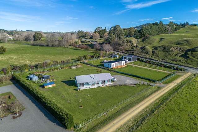 742b River Road Otane_1